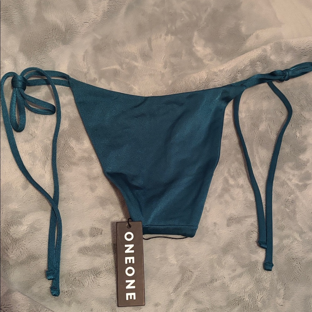 One One Bikini Set - Picture 9 of 9